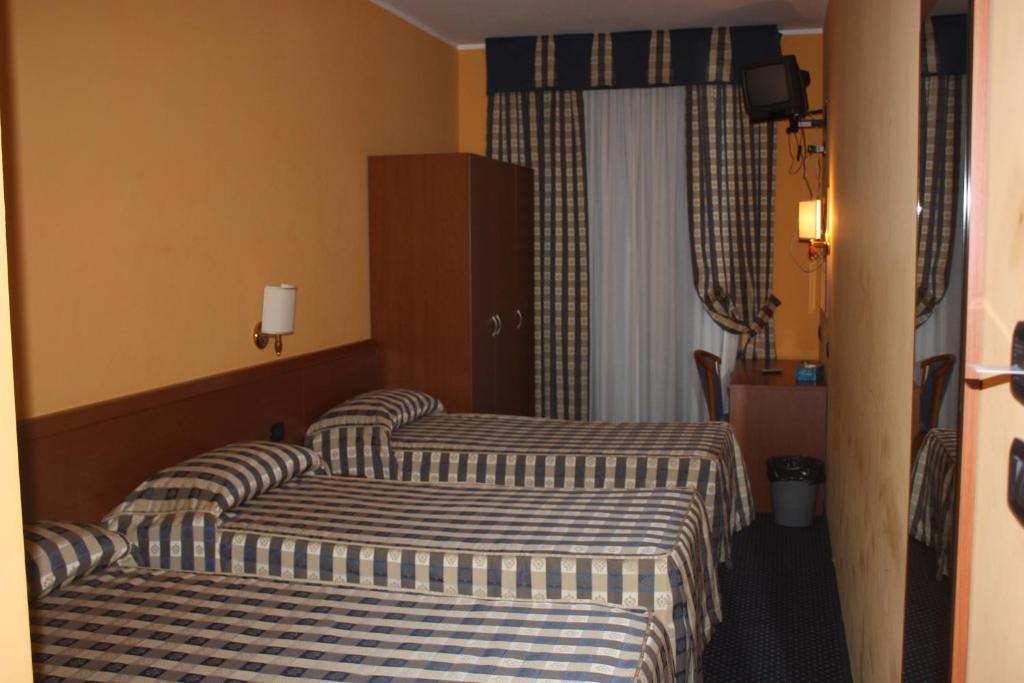 Hotel Tre Denti Cantalupa Экстерьер фото