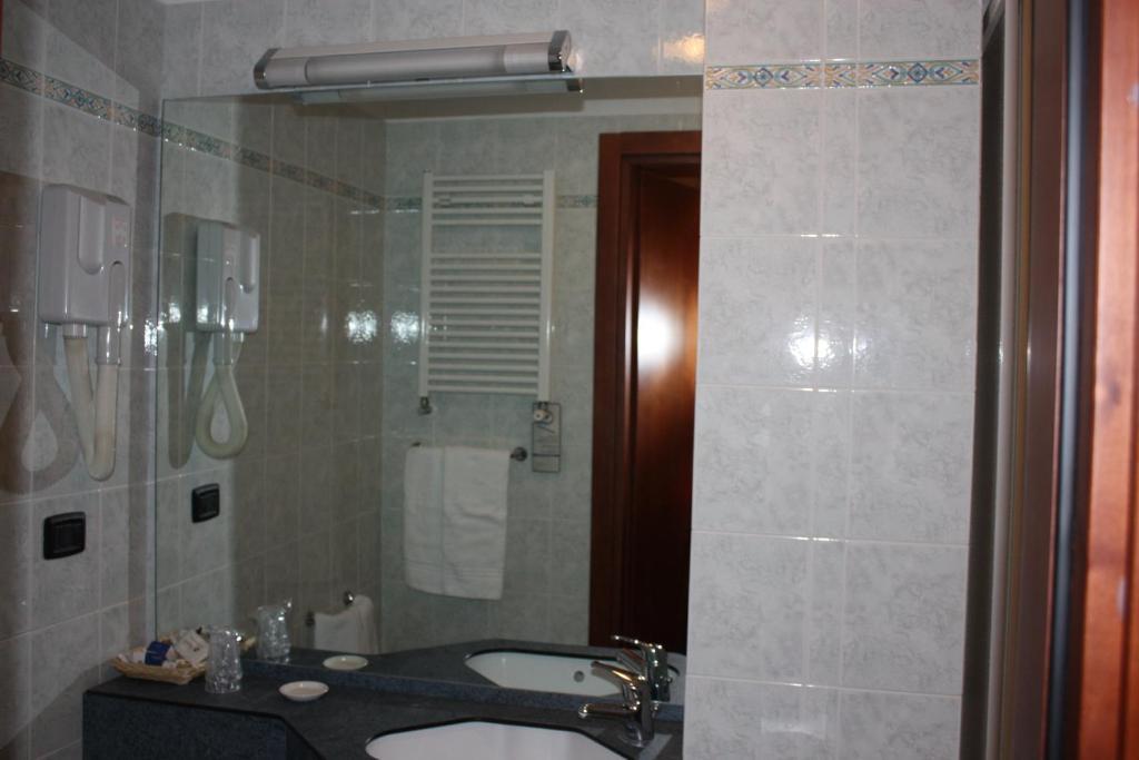 Hotel Tre Denti Cantalupa Номер фото